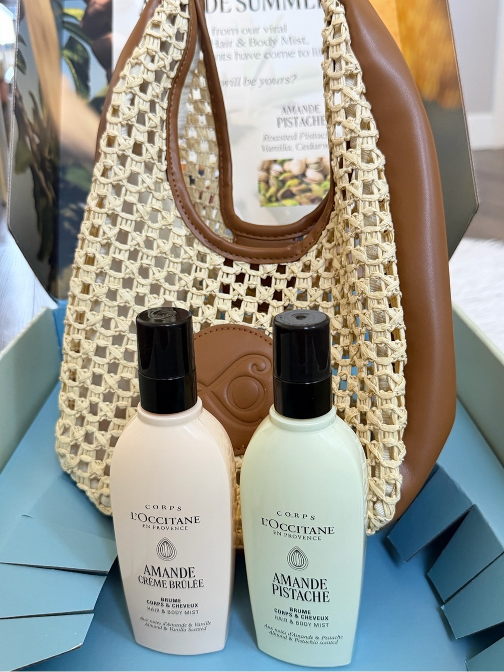 L'OCCITANE Amande Body Mists - Cream Brulee Beige & Pistachio Pale Green - Picture 2 of 2